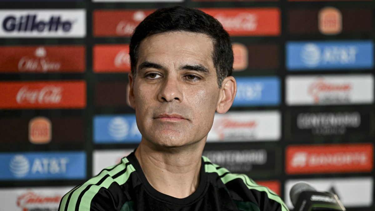 Rafa Márquez consigue el respaldo de Carlos Hermosillo