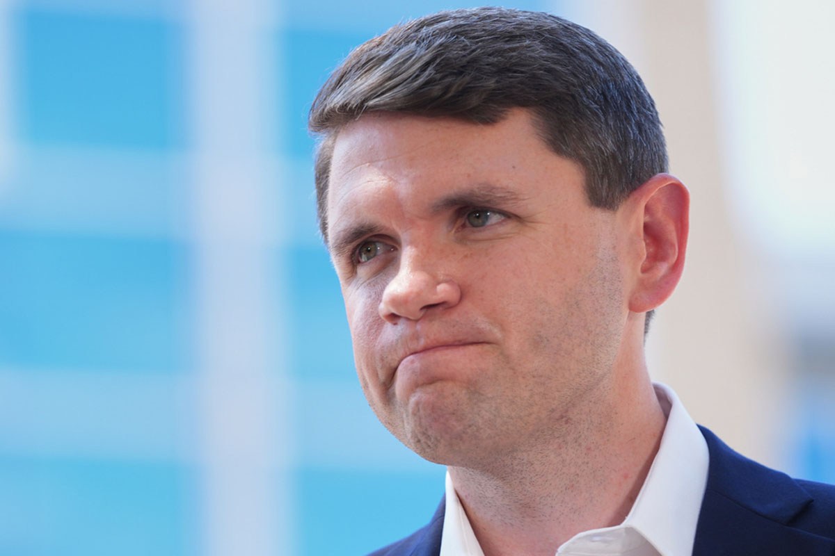 James Talarico arremete en contra de Elon Musk a quien reprocha intentar “comprarse a su propio senador”