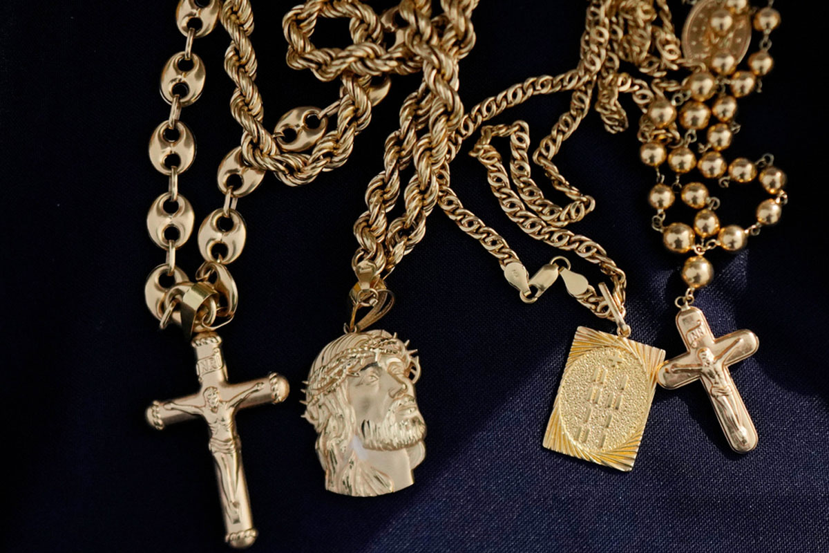 Pareja de inmigrantes, apodada "Bonnie y Clyde", se dedicaba a robar joyas de ancianos desprevenidos