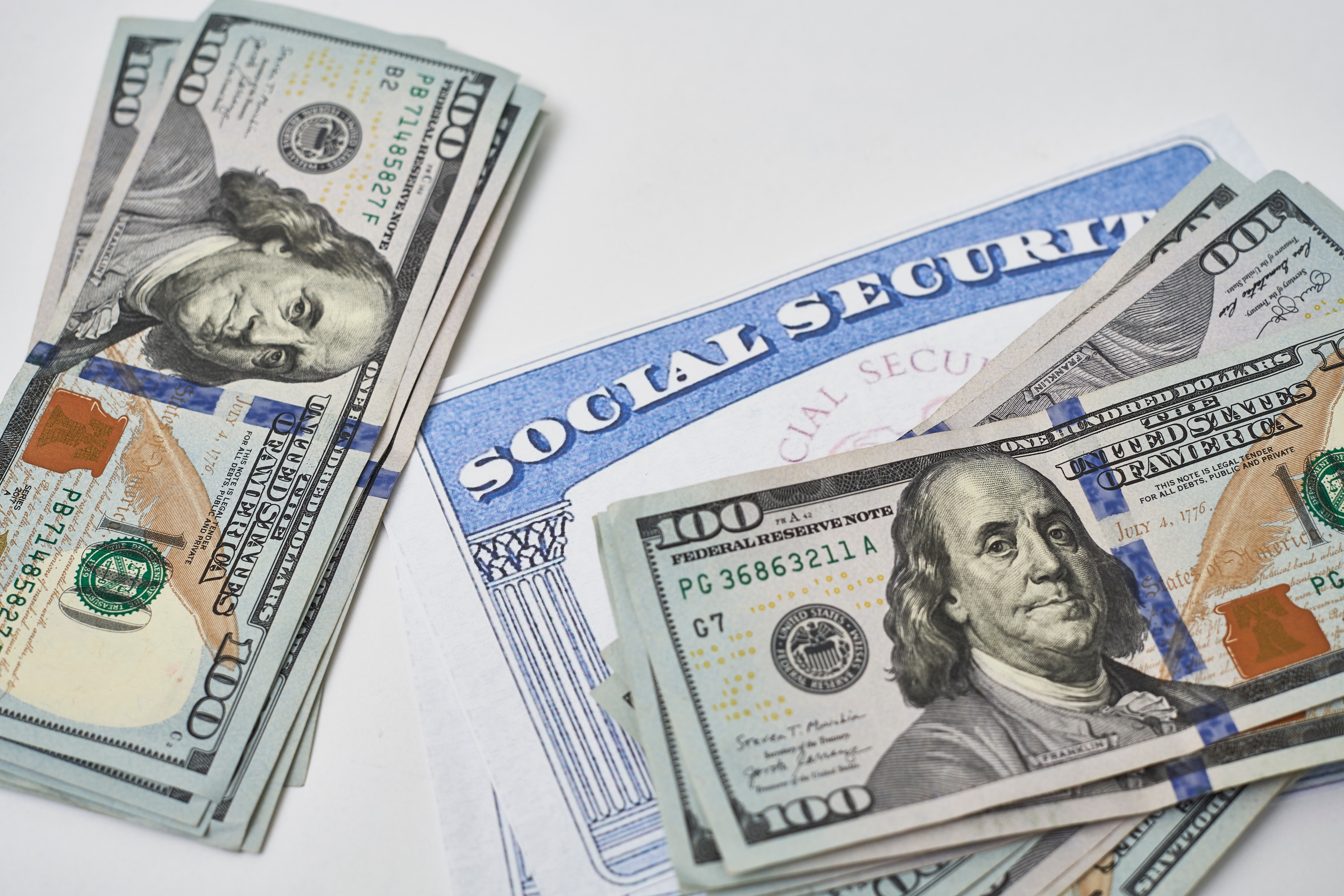 Seguro Social: quiénes reciben $5,000 el 14 de octubre