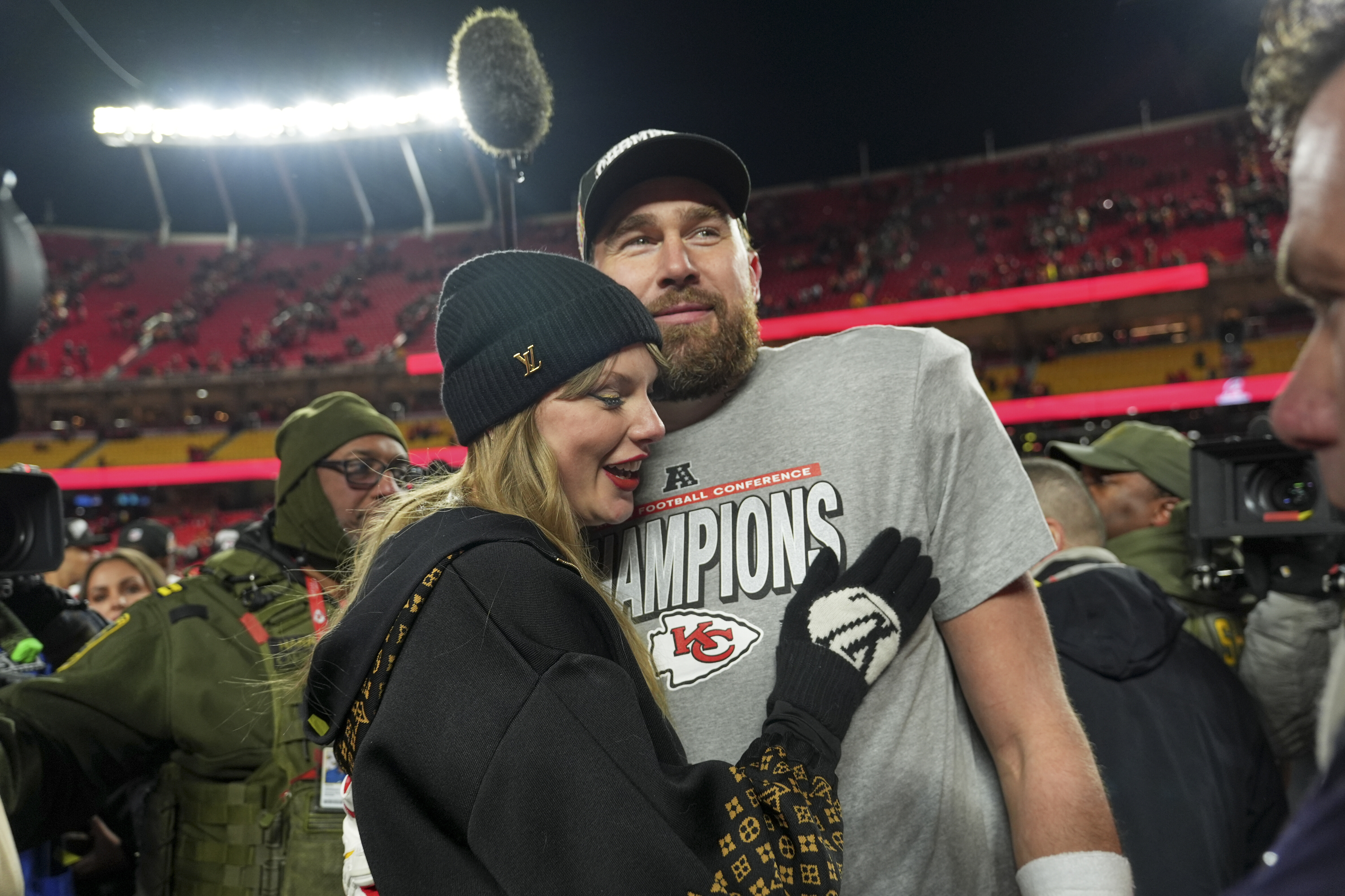 Taylor Swift y Travis Kelce habrían pedido quemar la decoración de su boda