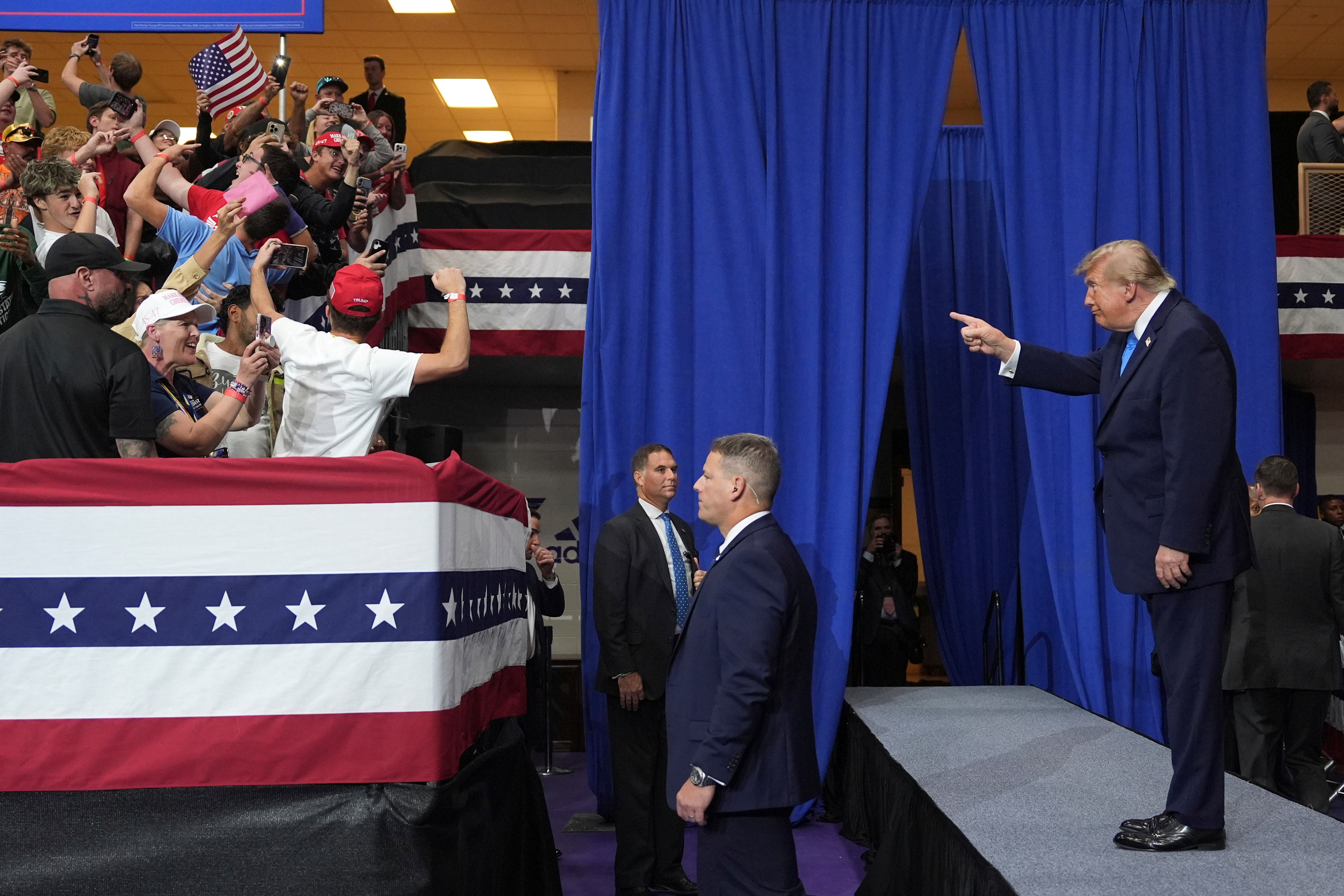 Trump arremete contra Fox News por ignorar mítines rumbo a las elecciones