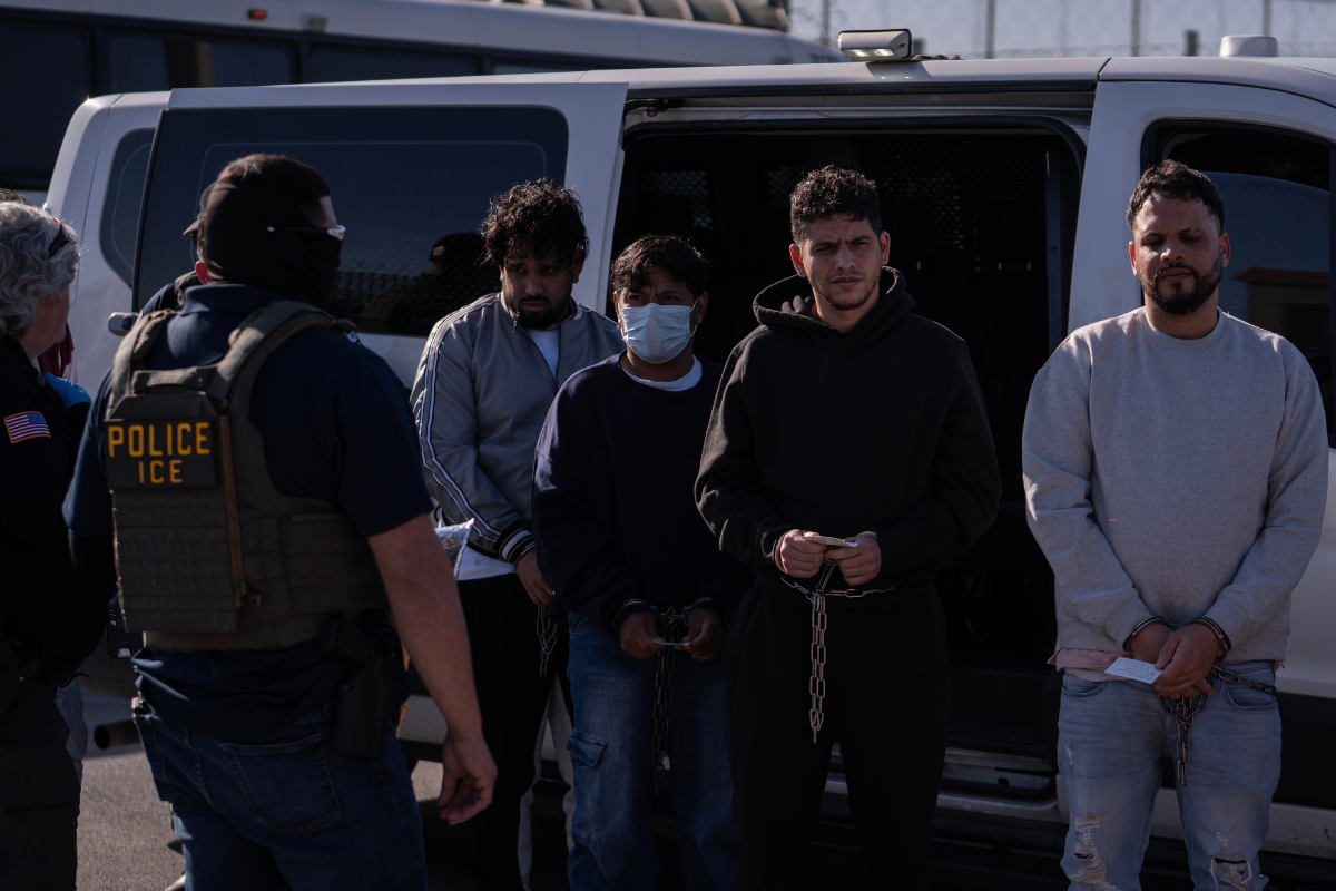 "Tenemos que hacer lo que tenemos que hacer", Trump defiende su política migratoria