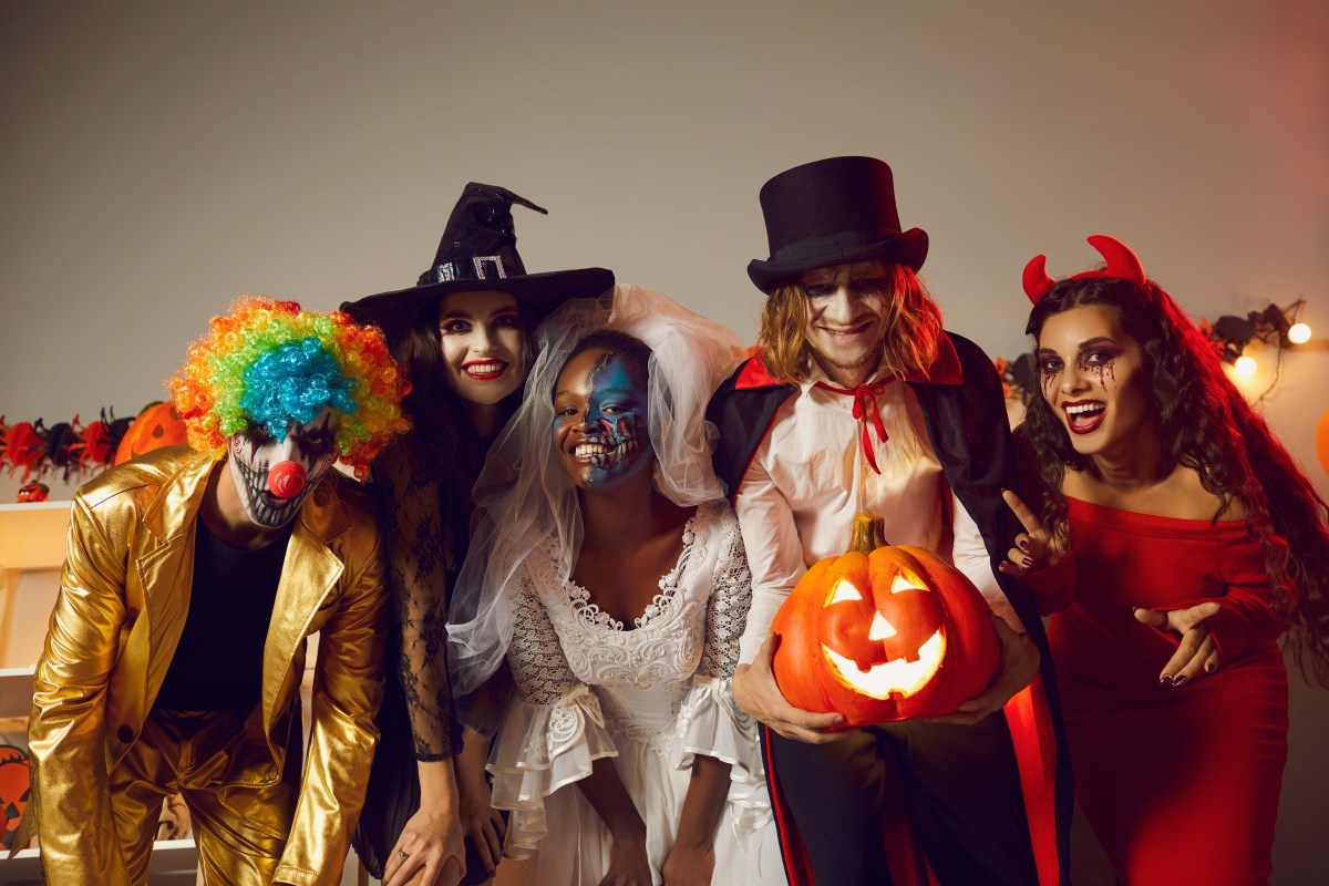Cómo disfrazarte en Halloween 2026, según tu signo del zodiaco