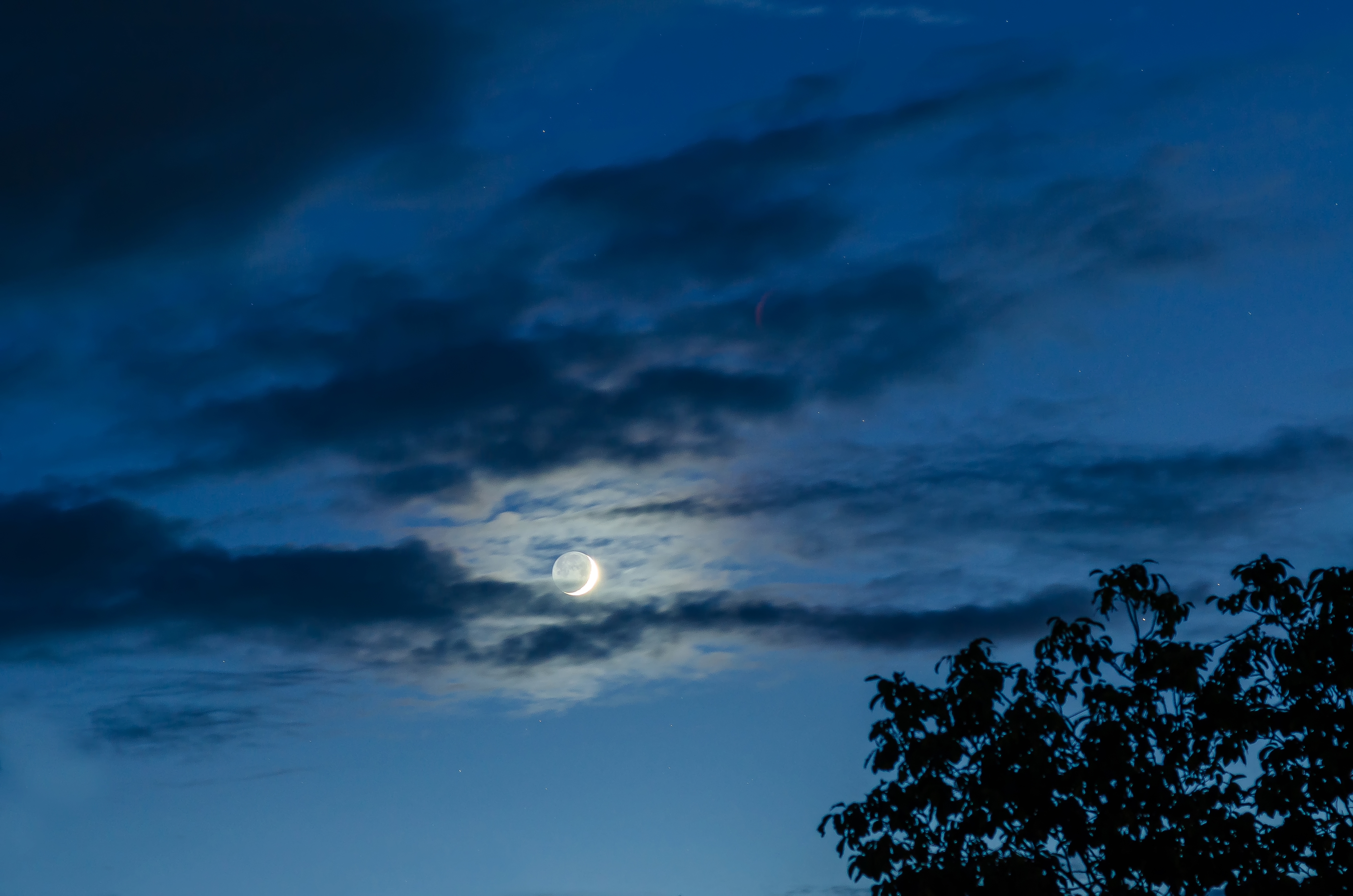El impacto de la Luna Nueva de octubre 2026 en tu signo: cómo te afecta